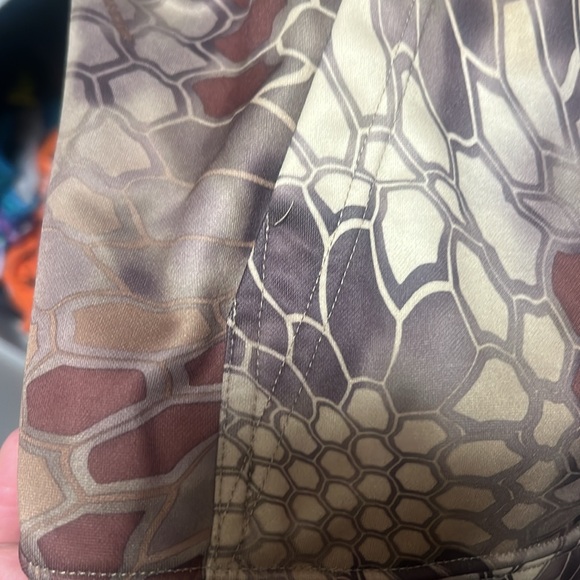 Kryptek Highlander pattern camo hoodie - Picture 7 of 8